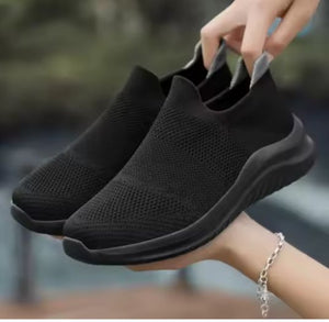 Sneakers in maglia da uomo